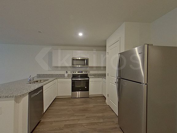 3rd image of 8735 98th Ct