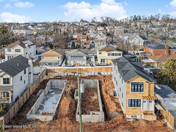 5th image of 907 Rathbun Ave