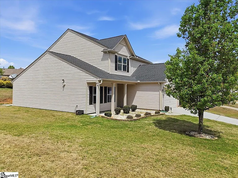 201 Portland Falls Dr — Photo 3
