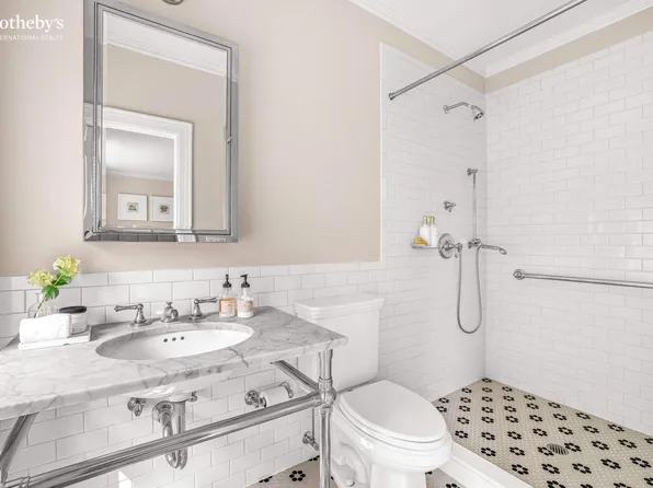 39 East 79th Street image 28 of 32