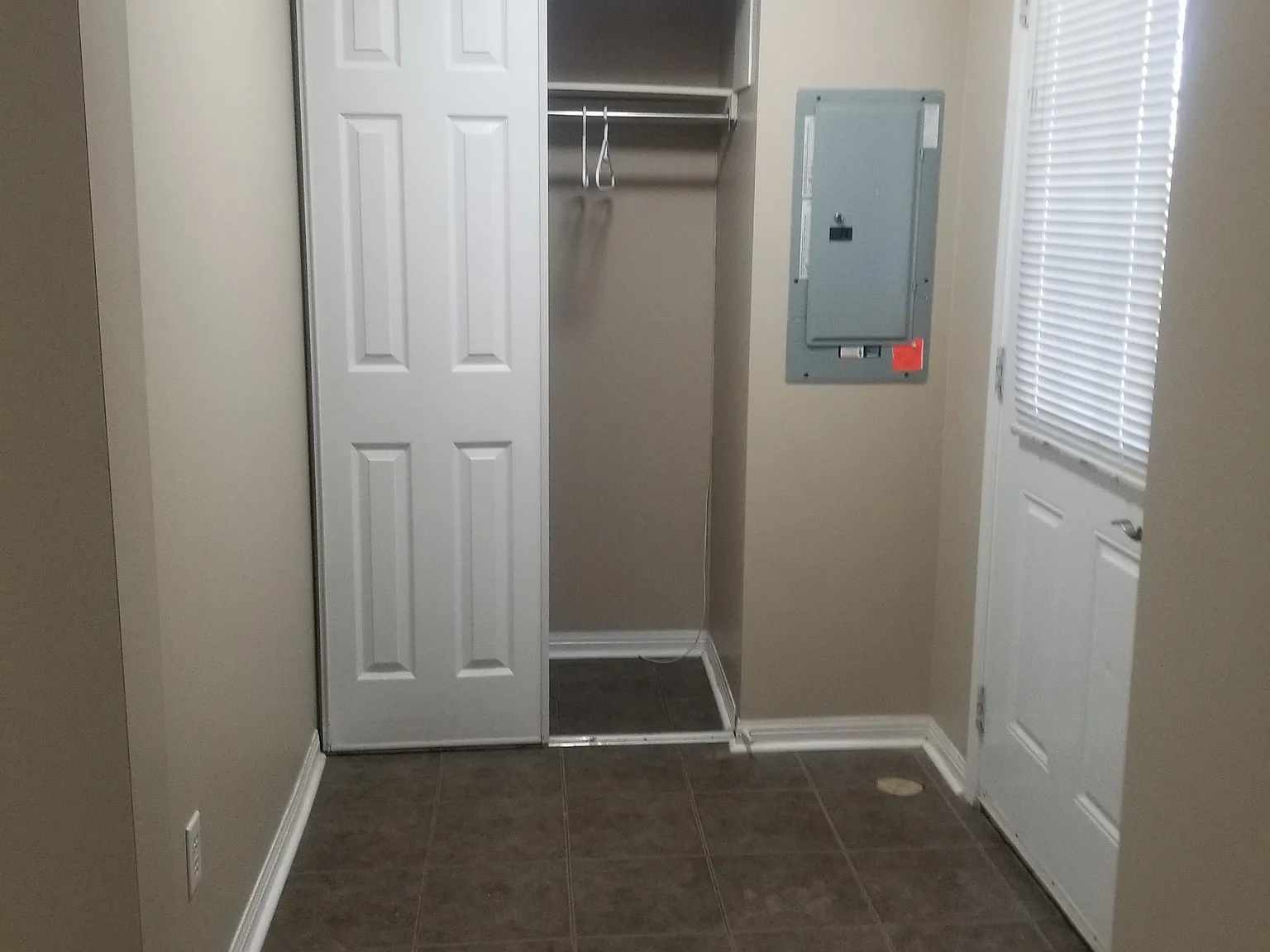 1 bed, $1,895 — Photo 3