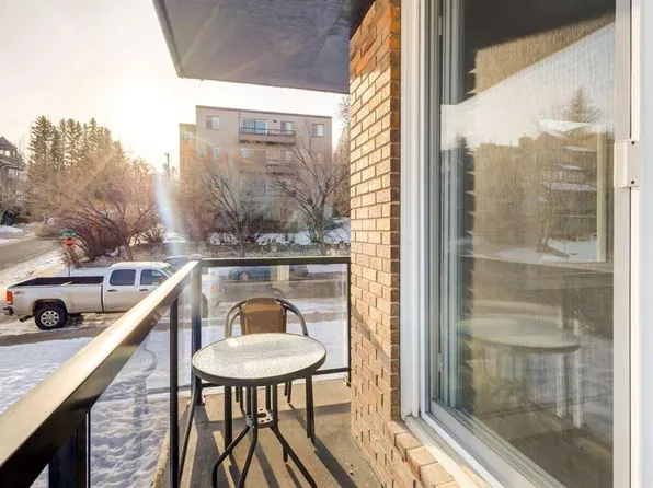 1230 E Cameron Ave SW #11, Calgary, AB T2T 0K9
