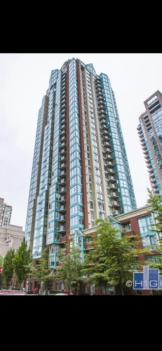 2 bed, 750 sqft, $3,500 — Photo 1