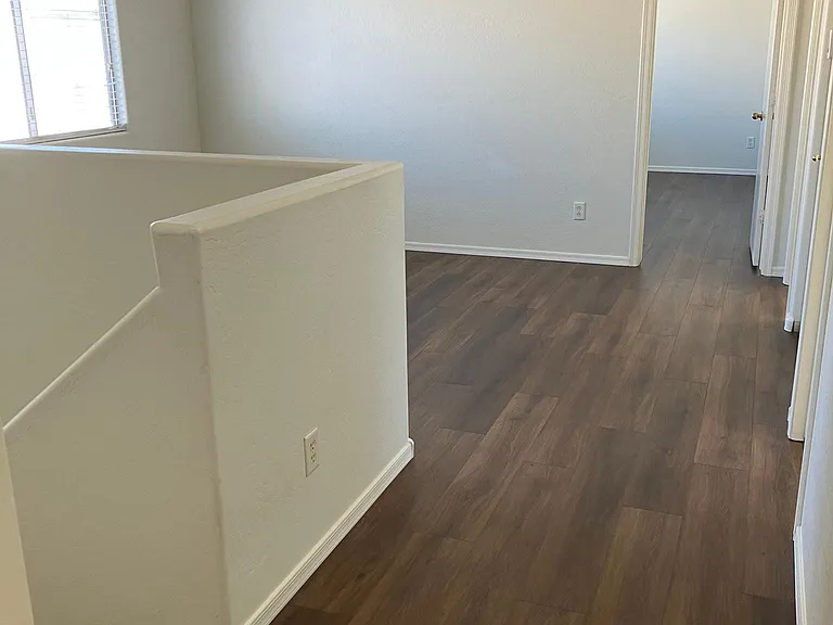 22214 N 29th Dr — Photo 5