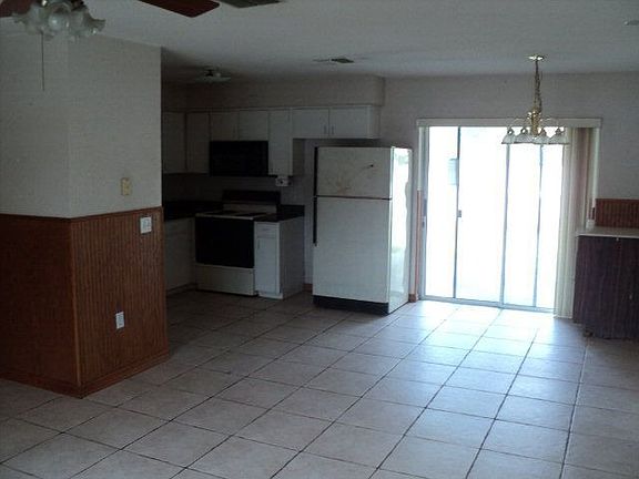 3rd image of 110 Ramblewood Dr