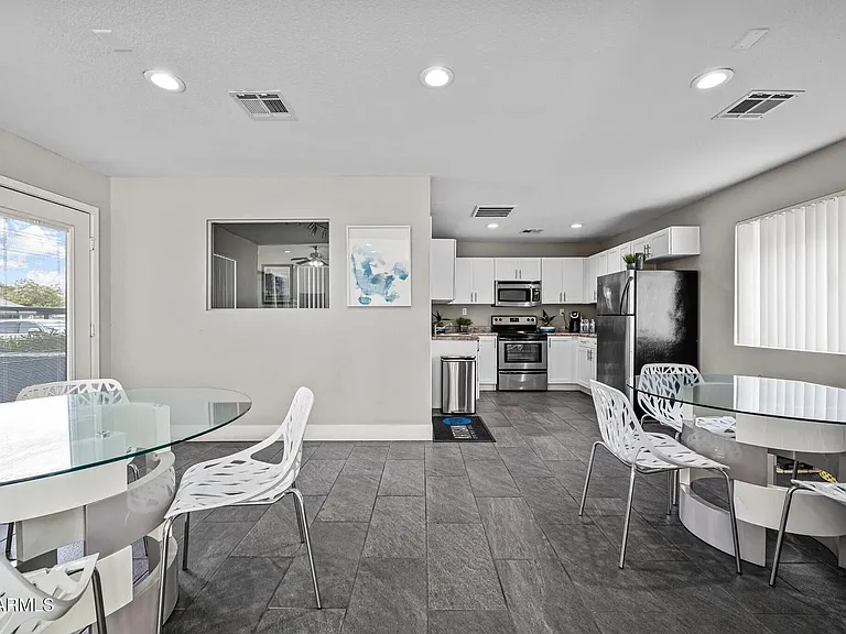 9350 N 67th Ave #B2 — Photo 5
