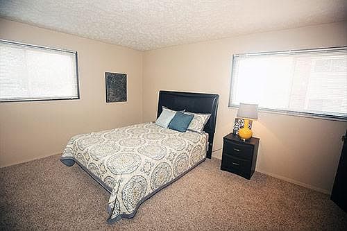 5th image of 8512 Granville Pkwy APT 324