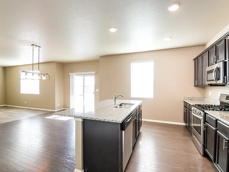 2380 Echo Park Dr — Photo 11