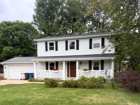 1310 Stead Dr, Menasha, WI 54952