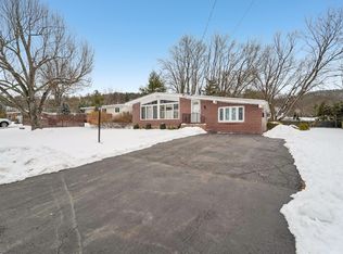 183 W Mary Ln, Valley Cottage, NY 10989