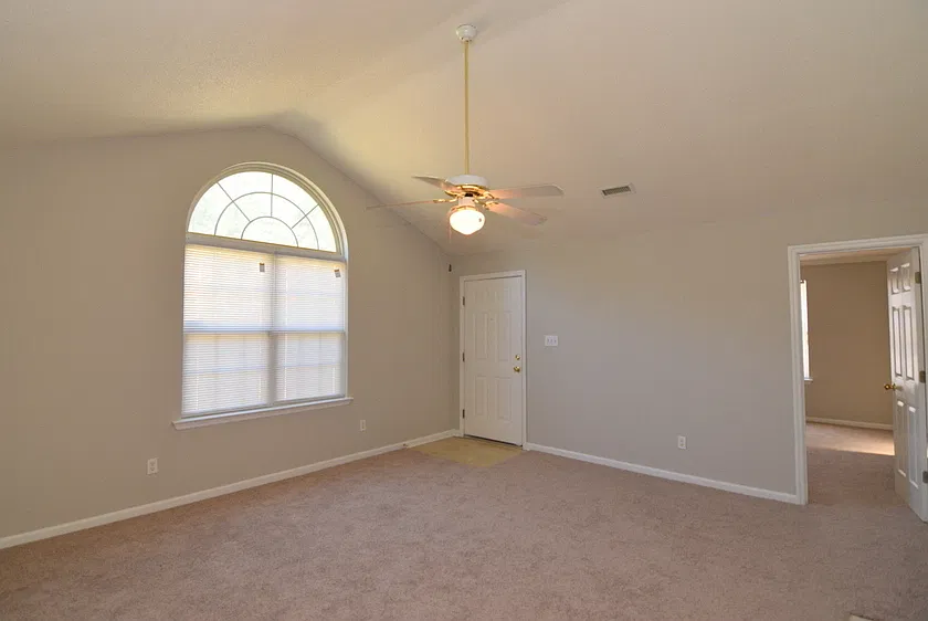 Newly Updated 3 Bed, 2 Bath Home Minutes From Ft. Gordon — Photo 3