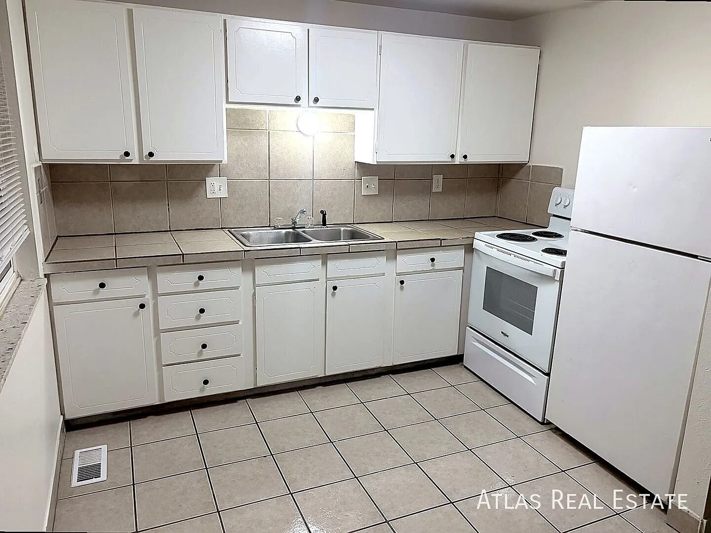 Spacious 1 bedroom 1 bathroom apartment! — Photo 3