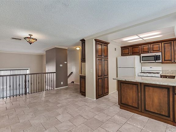 4th image of 27659 Ironstone Dr APT 3