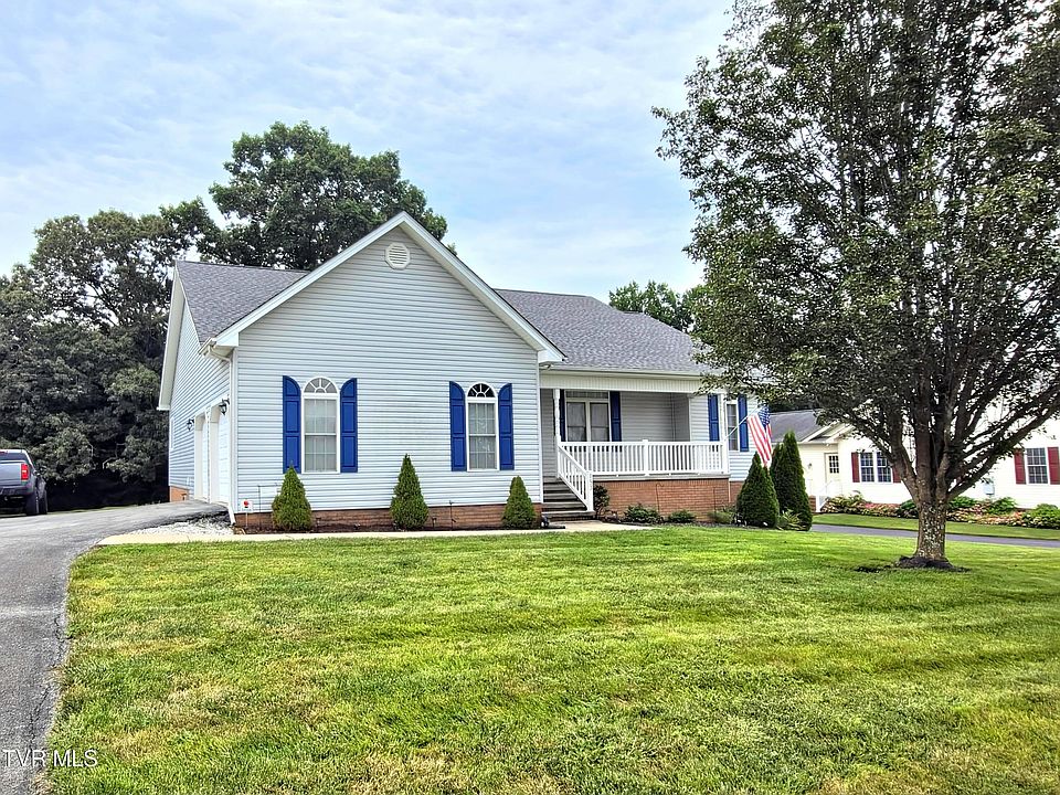 1st image of 153 Sugar Plum Ln