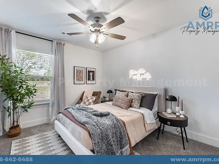824 S Sparrow St — Photo 13