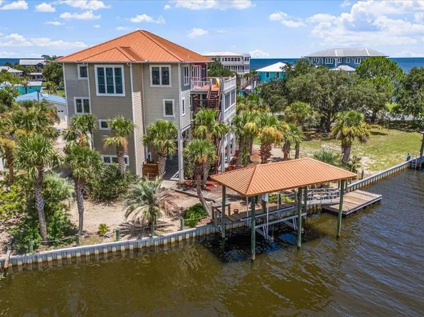 46 Blue Crab Ln, Panacea, FL 32346