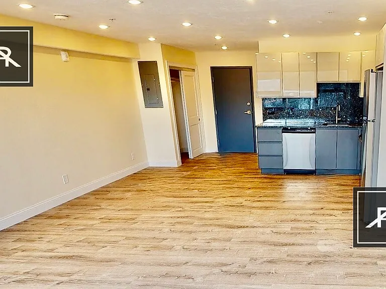 1028 Commonwealth Ave #402 — Photo 5