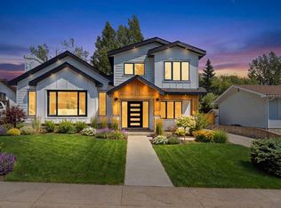 3375 SW Breton Close NW, Calgary, AB T2L 1X3