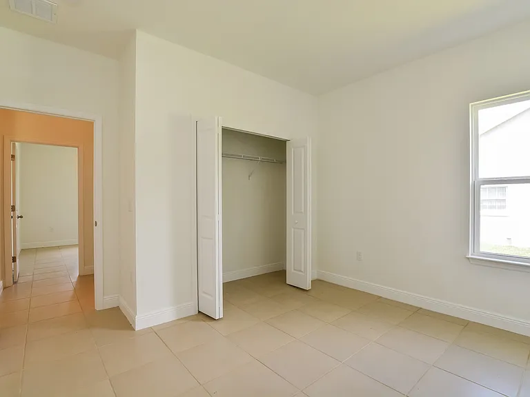 16673 SW 21st Cir — Photo 11