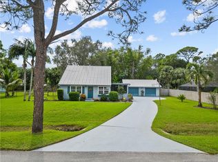 1082 SW Pine Tree Ln, Palm City, FL 34990