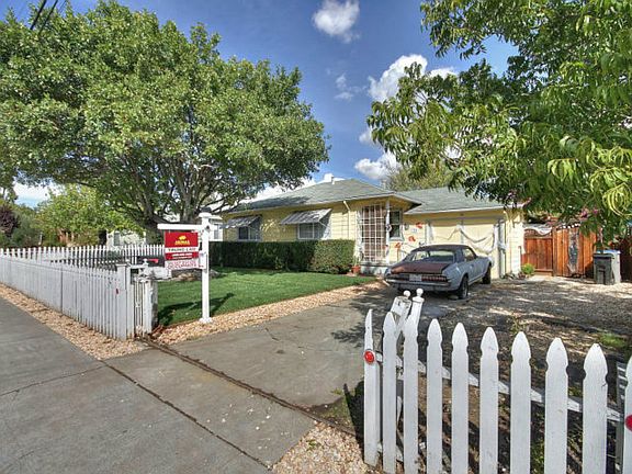 2nd image of 328 Lyndale Ave
