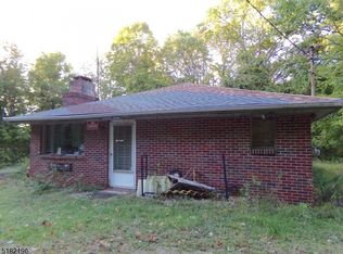 29L Steenykill Rd, Montague, NJ 07827