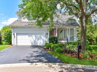 2166 Brookside Ln, Aurora, IL 60502