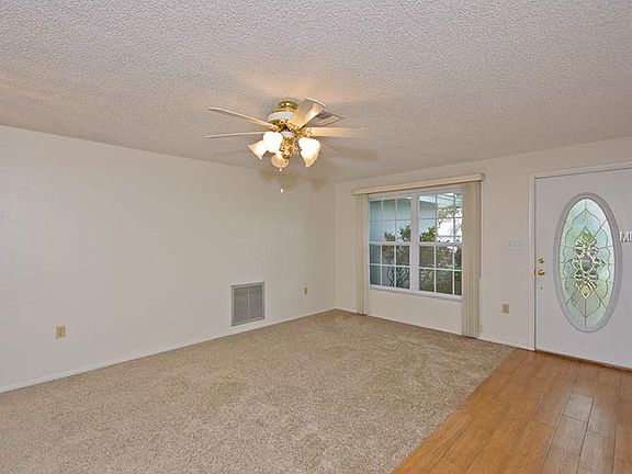 3rd image of 1109 Gulf Oaks Dr