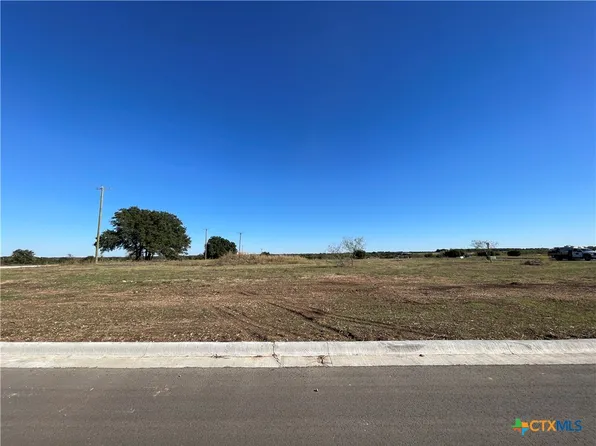 1601 Hunt Dr, Salado, TX 76571