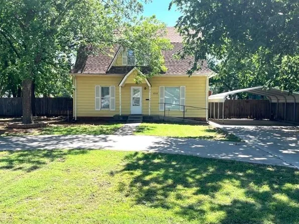 608 N Main St, Elk City, OK 73644