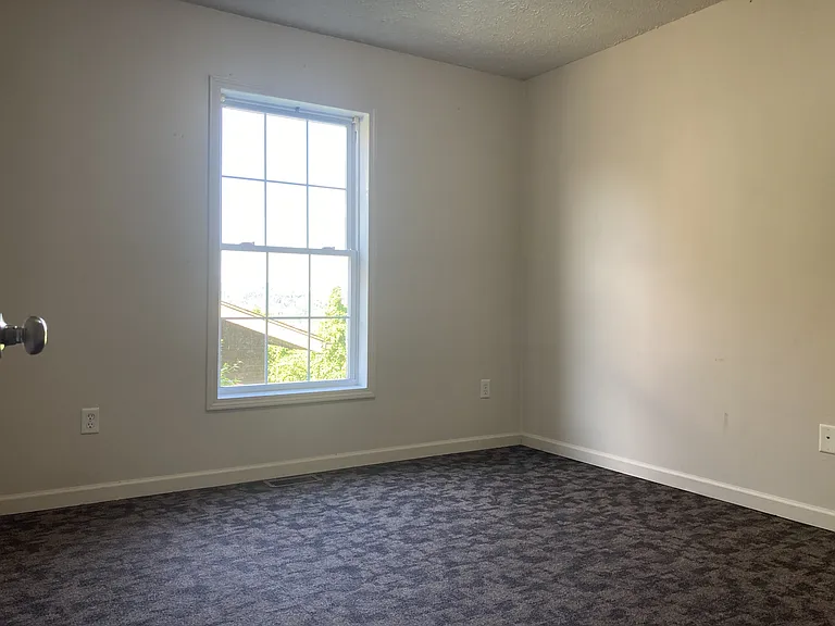 669 Spruce St — Photo 15