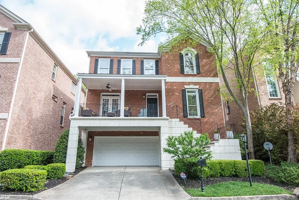 Building Photo - 1122 Ashton Bluff Dr NE
