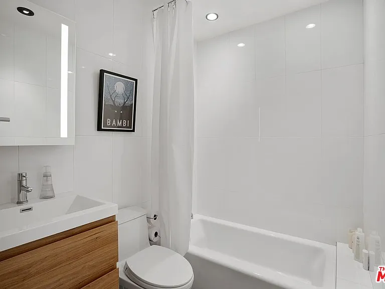1666 S Curson Ave — Photo 12