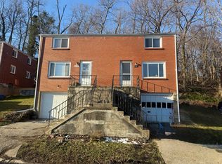 434 Jacobson Dr, Pittsburgh, PA 15227