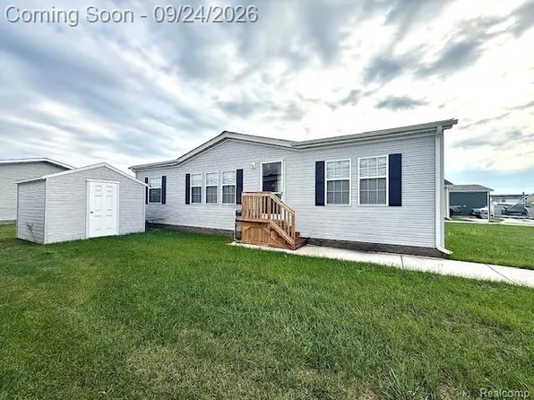 3363 Summer St #131, Carleton, MI 48117