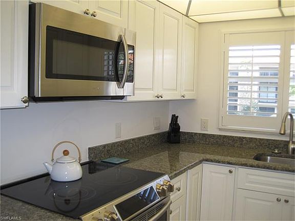 3rd image of 2900 Gulf Shore Blvd N APT 313