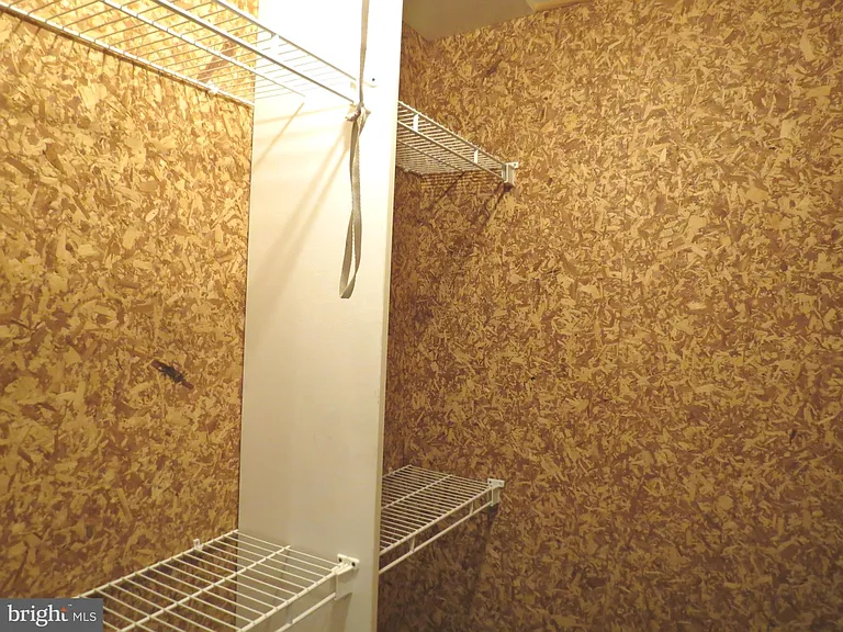 15310 Annapolis Rd — Photo 26