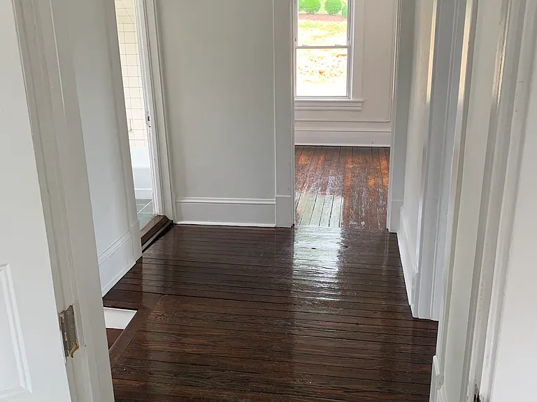 210 Craig Ave — Photo 4