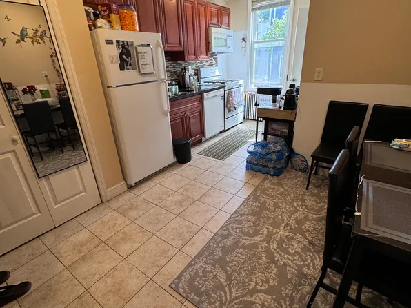 31 Booraem Avenue image 1 of 11