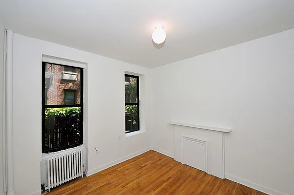 Rented by Aether Property Group | media 23