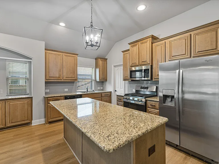 300 Kelvington Dr — Photo 9
