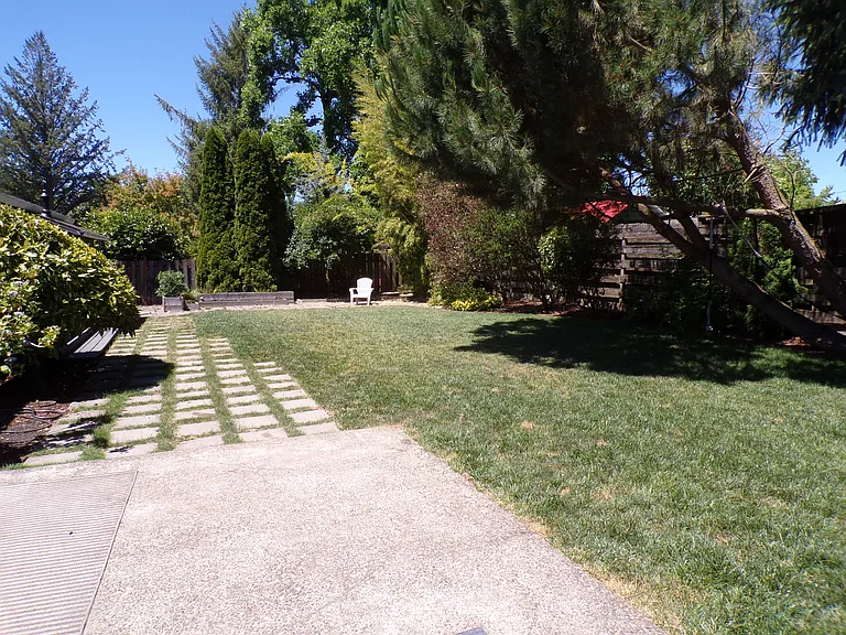 6331 SW Wilbard St — Photo 37