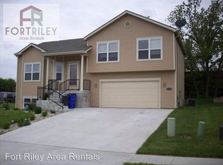 2401 Sawmill Rd, Junction City, KS 66441