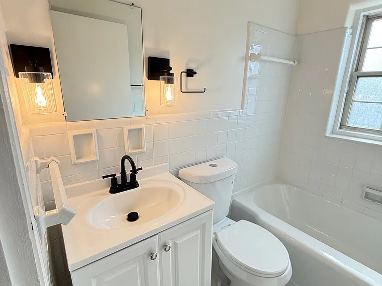 111 Colton Ave — Photo 7