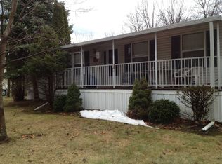7 Apple Ln, Plattekill, NY 12561
