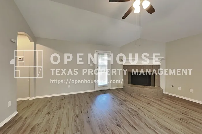8307 Silver Lure Dr — Photo 4