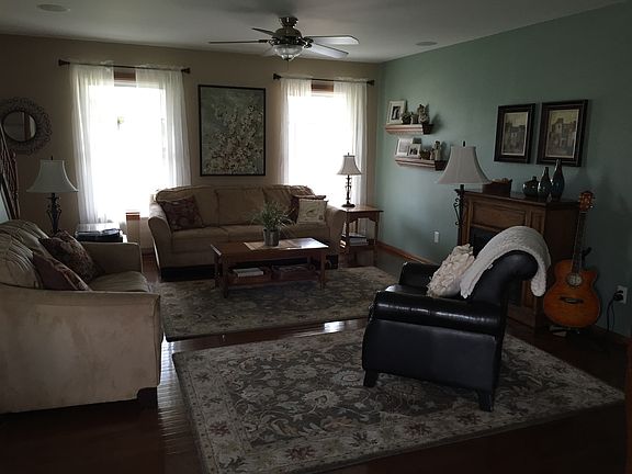 3rd image of 767 Longford Dr