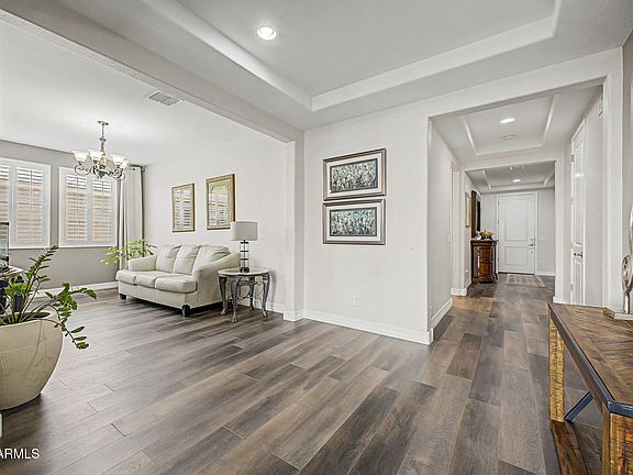 4th image of 17383 W VICTORY Street