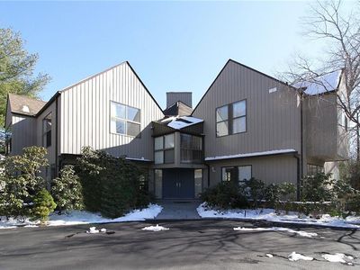 15 Ponds Ln, Purchase, NY, 10577