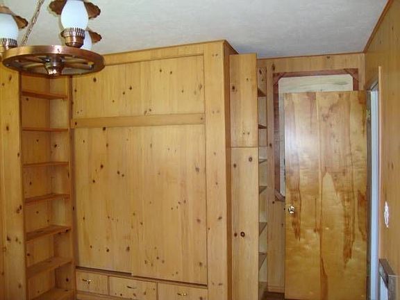 5th image of 120 Lenore Way